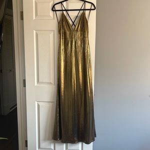 Gold LuLus dress with tags still on. Size medium
